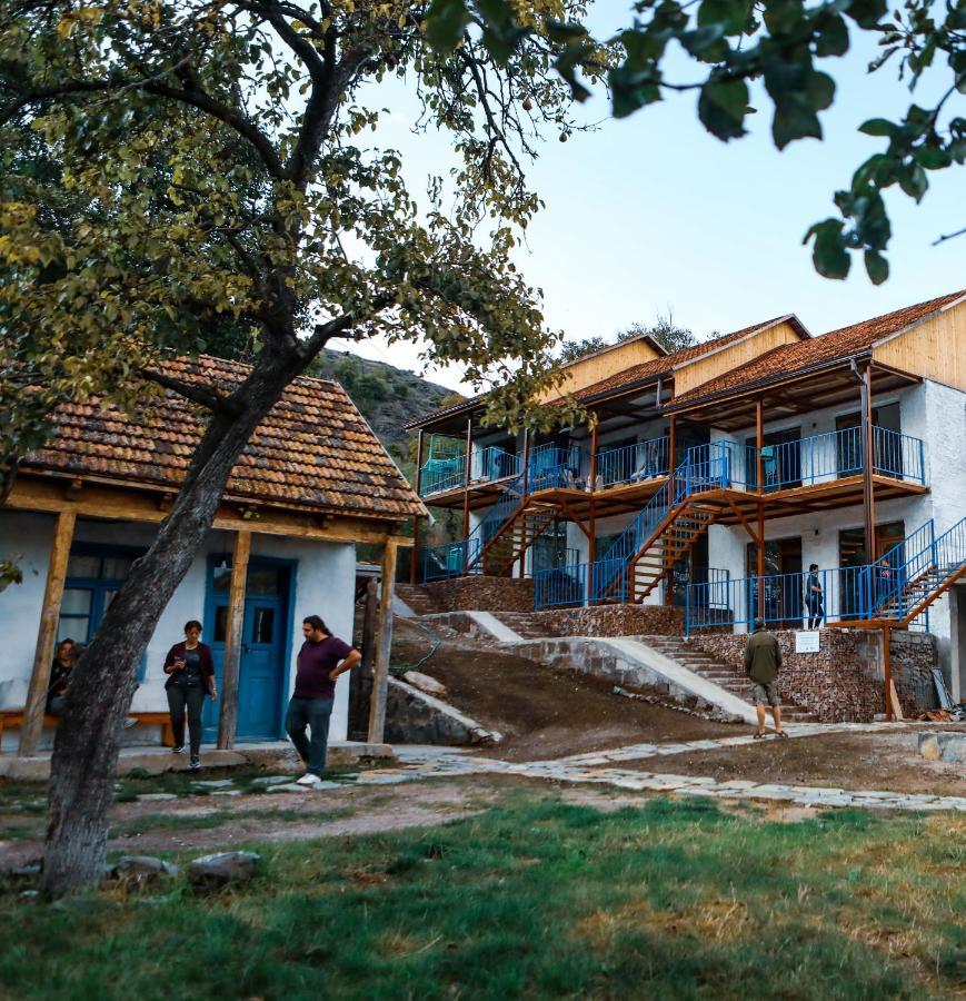 Hotel Arevi Gosh Екстериор снимка
