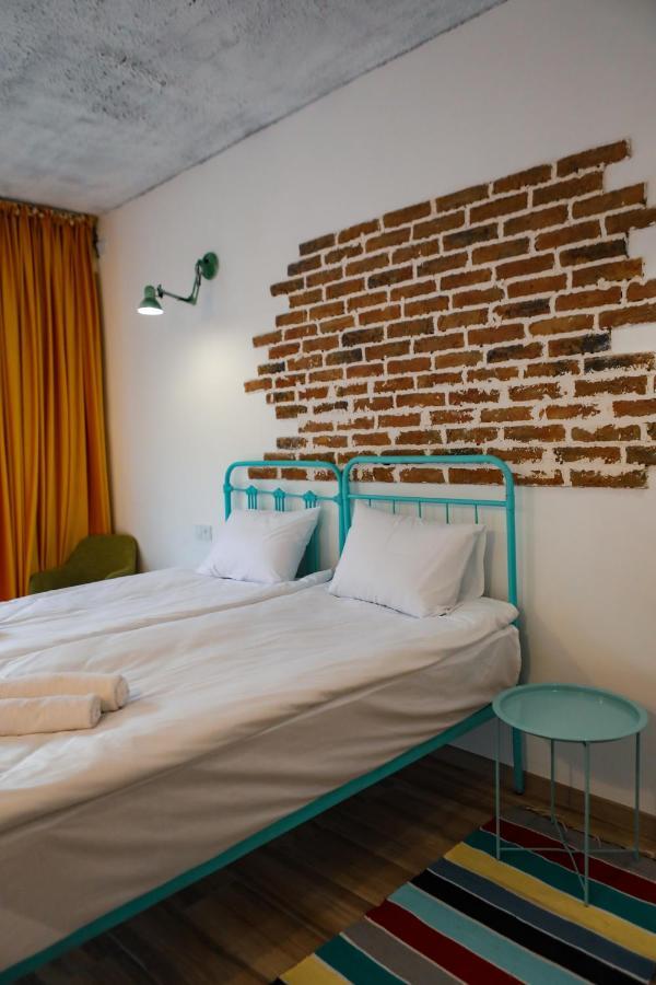 Hotel Arevi Gosh Екстериор снимка