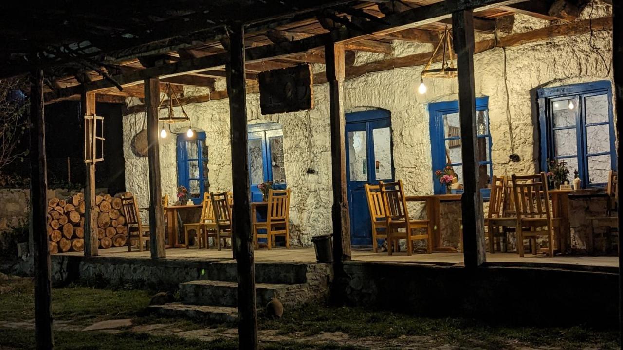 Hotel Arevi Gosh Екстериор снимка