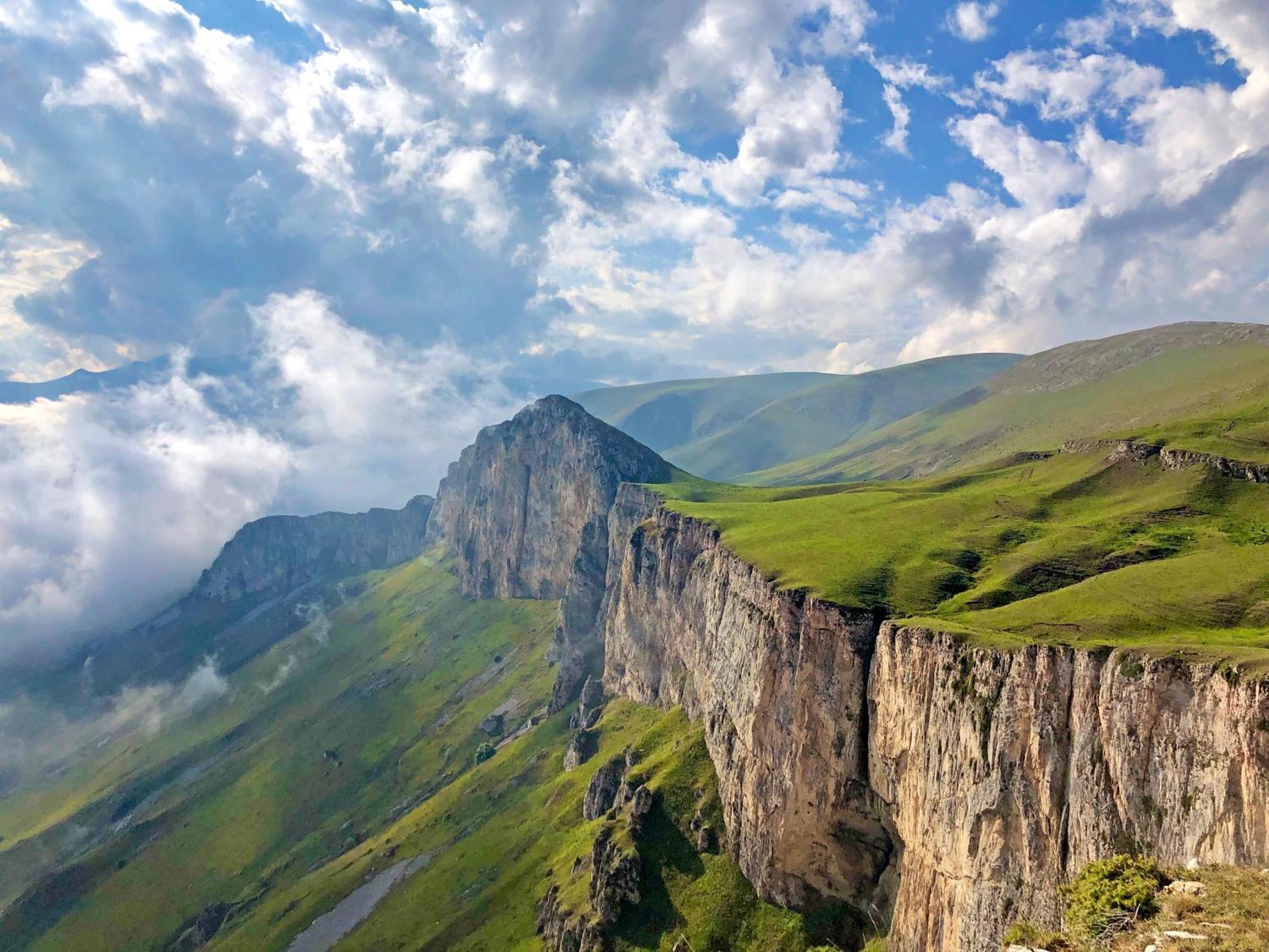 Hotel Arevi Gosh Екстериор снимка