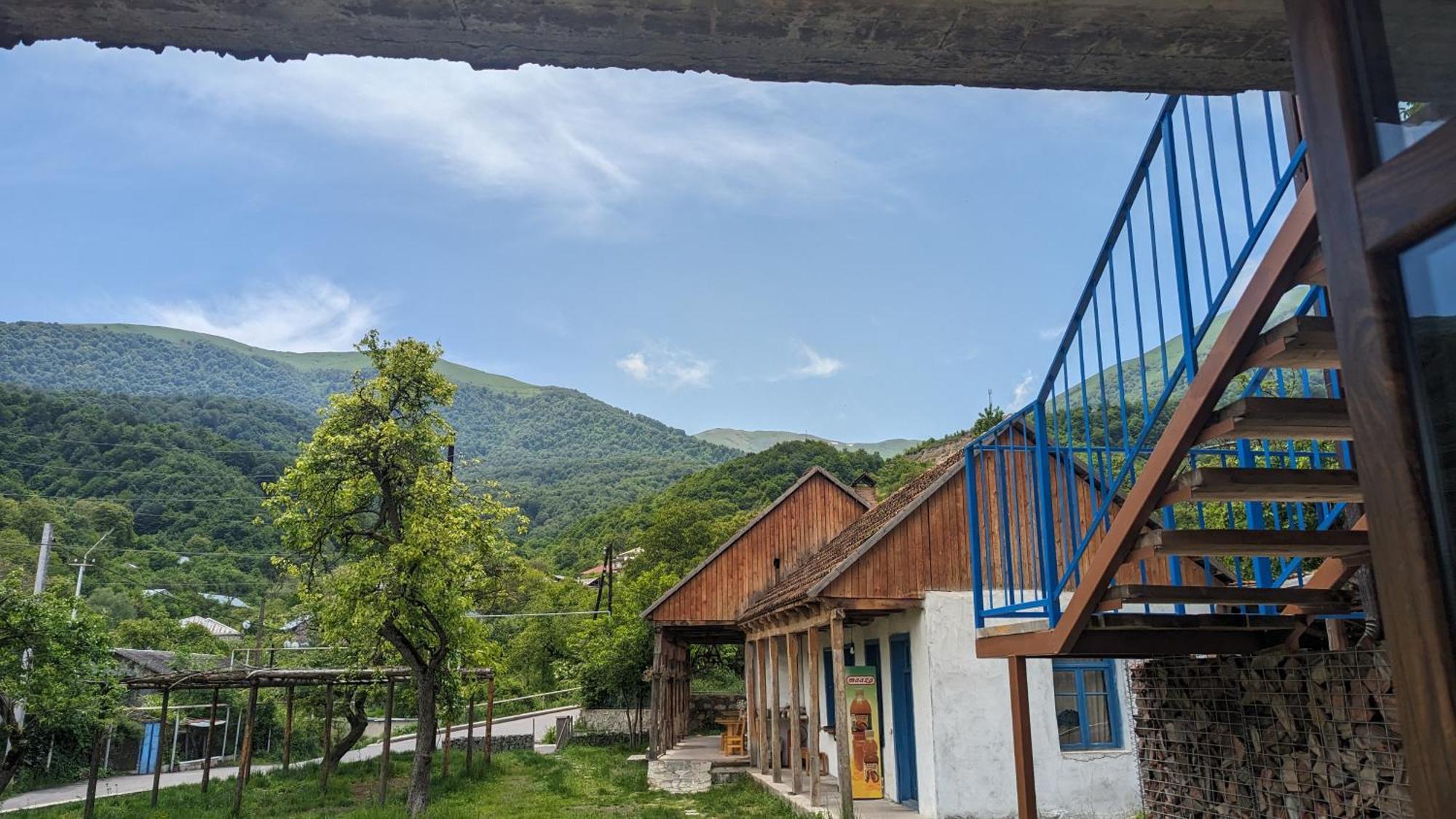 Hotel Arevi Gosh Екстериор снимка